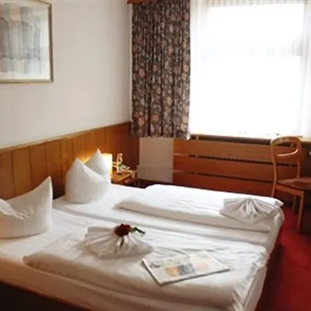 Spreewitz Am Kurfuerstendamm Szálloda 3*