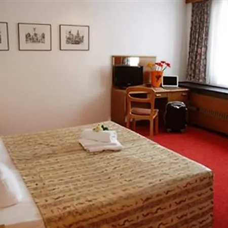 Spreewitz Am Kurfuerstendamm Berlin