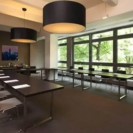 Aspria Ku'damm Sport & Spa Hotel 4*