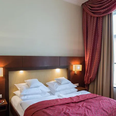 Hotel Augusta Am Kurfuerstendamm 3*