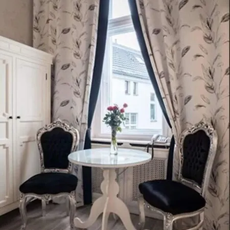 Hotel Augusta Am Kurfuerstendamm 3*