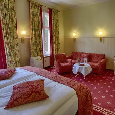 Augusta Am Kurfuerstendamm Hotel 3*