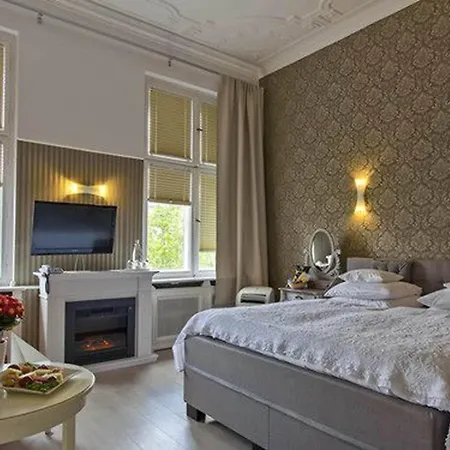 Hotel Augusta Am Kurfuerstendamm 3*