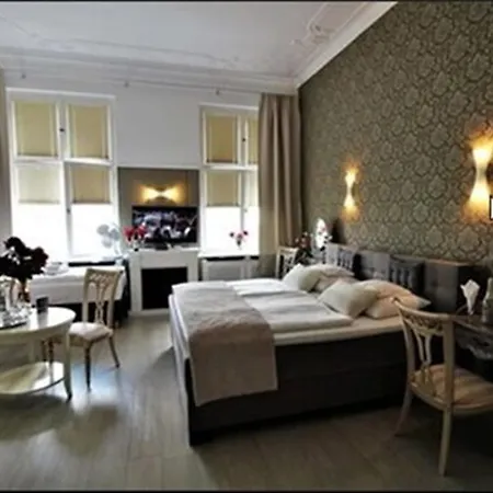 Augusta Am Kurfuerstendamm Berlin