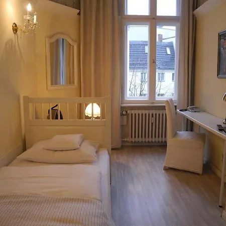 Augusta Am Kurfuerstendamm Berlin