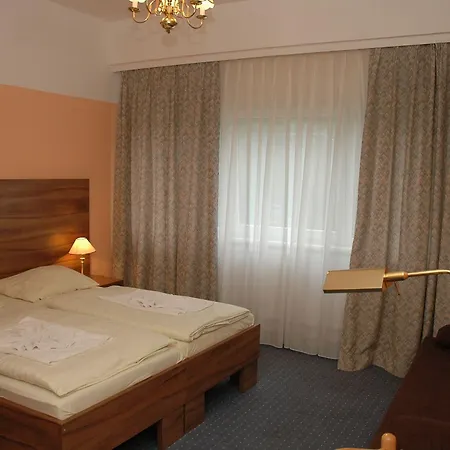 Hotel Alper Am Potsdamer Platz 3*