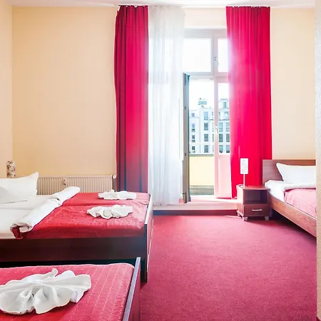Mikon Eastgate - Centre Hotel 3*