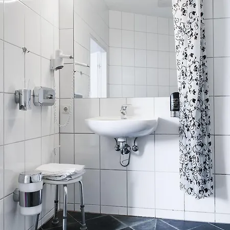 Mikon Eastgate - Centre 3*