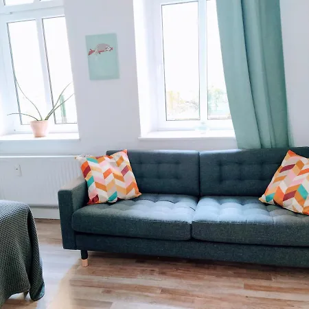 2 Bedroom Flat For Families & Calm Guests Appartement *