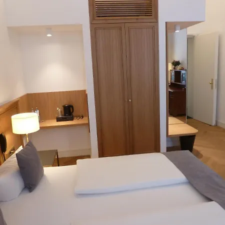 Lindenufer 3*