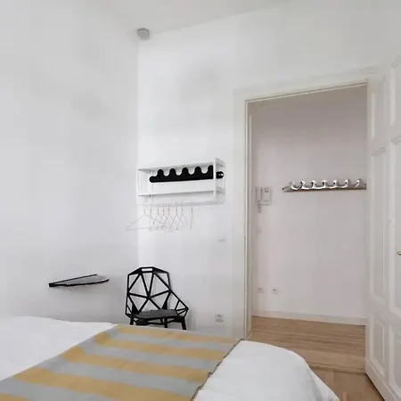 Apartment Luxury 2 Bedroom Apartment In The Heart Of Mitte, Berlin