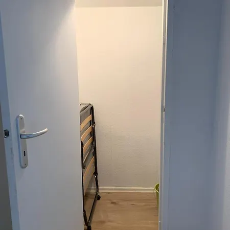 Apartment Lebt-wohnung Fur Bis Zu 12 Personen