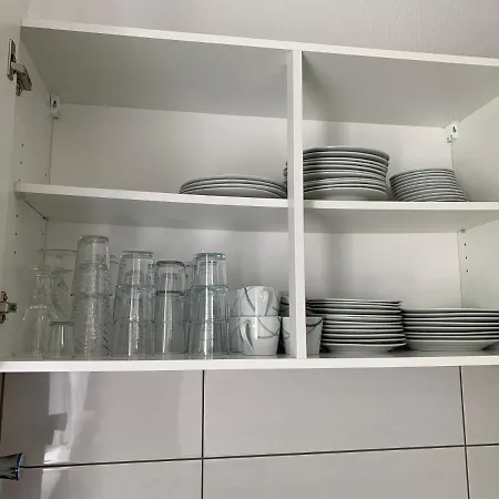 Lebt-wohnung Fur Bis Zu 12 Personen Berlin