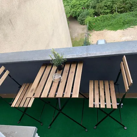 Lebt-wohnung Fur Bis Zu 12 Personen Apartment