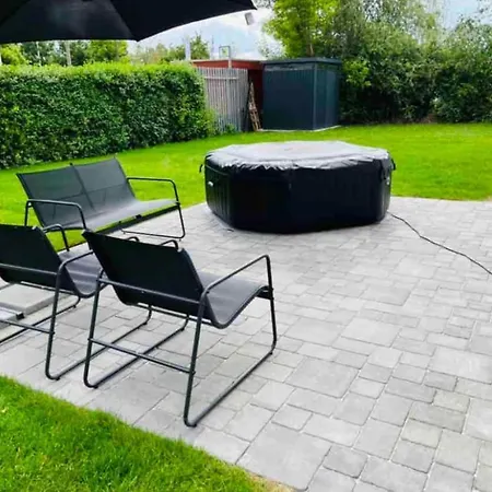 Haushalfte Mit Garten, Kamin, Grill & Whirlpool Nahe Ber Holiday home