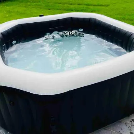 Haushalfte Mit Garten, Kamin, Grill & Whirlpool Nahe Ber Berlin
