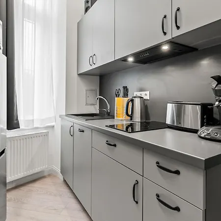The Mierendorf Hinterhaus, 2 Bed Up To 4 People
