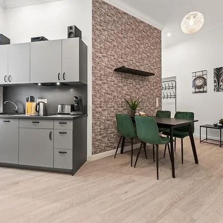 Apartment The Mierendorf Hinterhaus, 2 Bed Up To 4 People Berlin