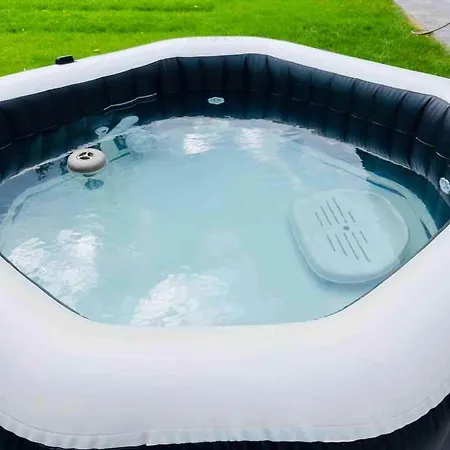 Haushalfte Mit Garten, Kamin, Grill & Whirlpool Nahe Ber Berlin
