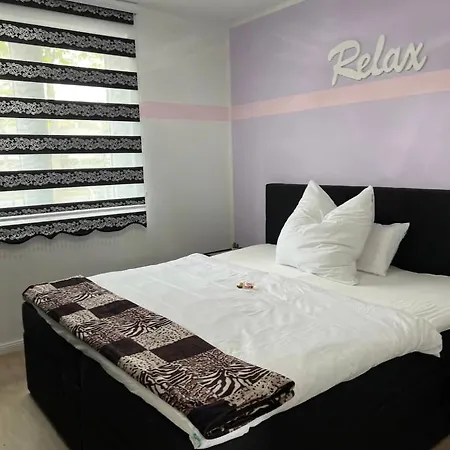 Tatil Evi Haushalfte Mit Garten, Kamin, Grill & Whirlpool Nahe Ber