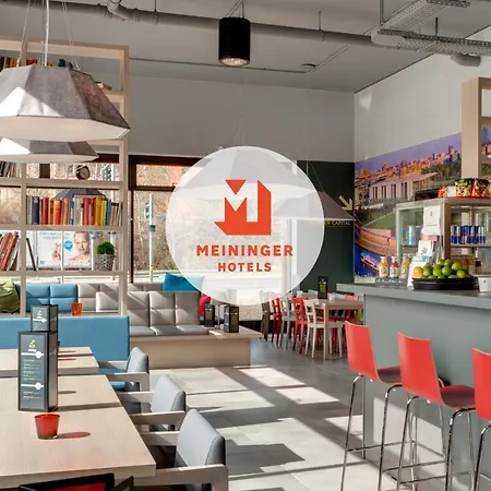 Meininger Airport Hotel 3*