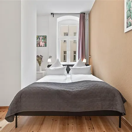 33 Efg Schoenhauser Allee Mit Balkon Apartment *