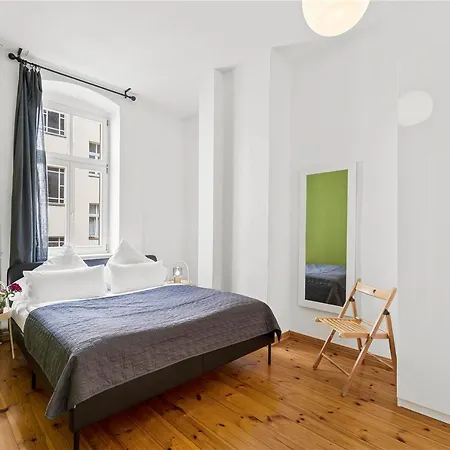 33 Efg Schoenhauser Allee Mit Balkon *