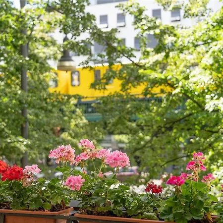 33 Efg Schoenhauser Allee Mit Balkon * Berlin
