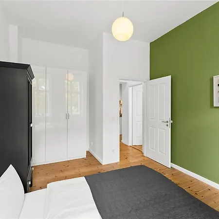 33 Efg Schoenhauser Allee Mit Balkon Apartment Berlin