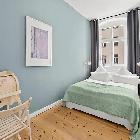 33 Efg Schoenhauser Allee Mit Balkon Apartment Berlin