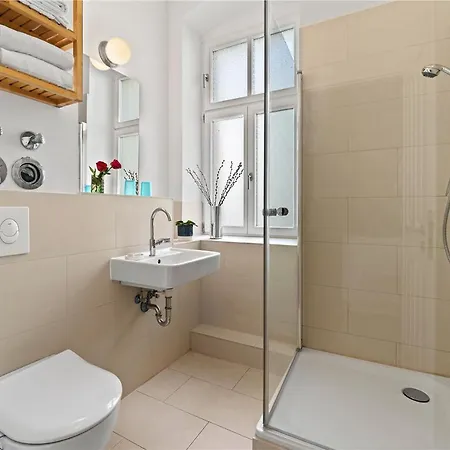 33 Efg Schoenhauser Allee Mit Balkon Apartment *