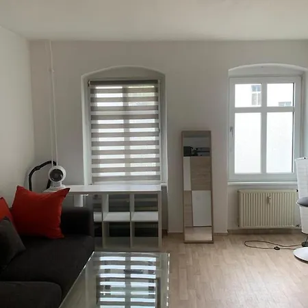 Moderne Stylische 1,5 Mitte *