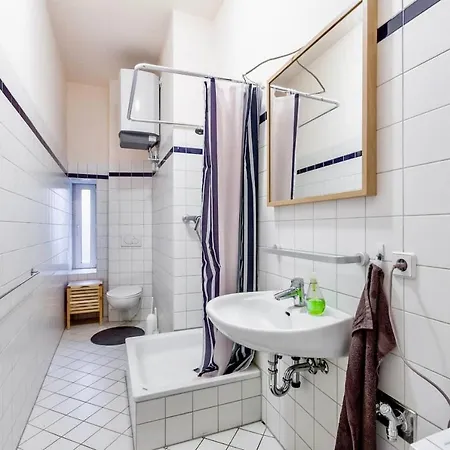 Lovely For Family And Friends Apartment *