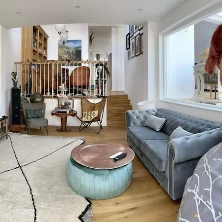 Kreuzberger Szene Penthouse Apartment