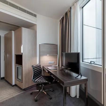 Отель Garner - Spandau By Ihg 4*