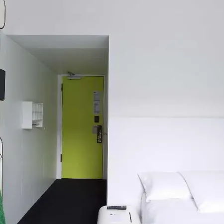 Gat Point Charlie Hotel 3*