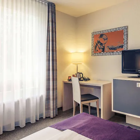 Hotel Mercure City West 4*