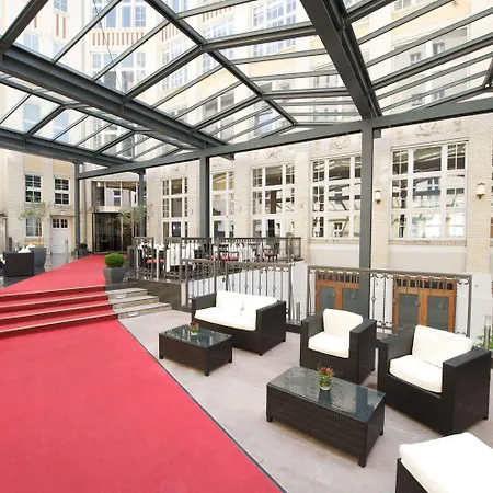 Hotel Wyndham Garden Mitte 4*