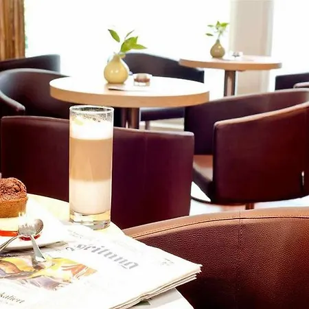 Ibis Mitte 2*