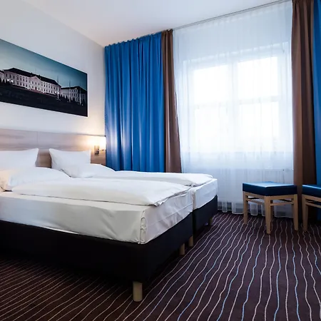 Plaza Charlottenburg Hotel
