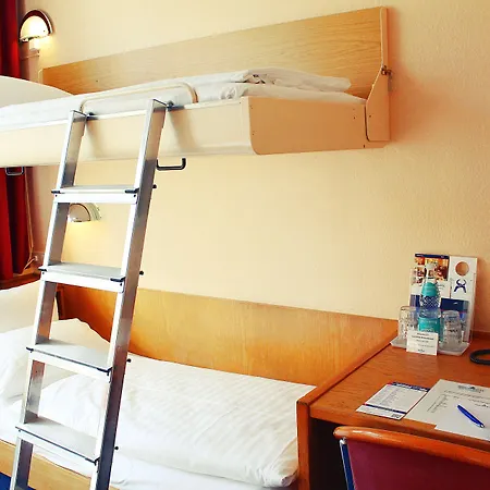 Hotel Plaza Charlottenburg 3*