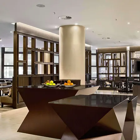 Hilton Hotel 5*