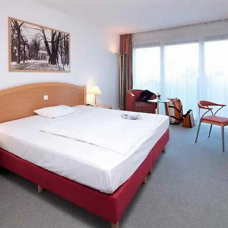 Mercure Tempelhof 4*