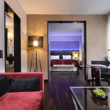 Palace Hotel 5*