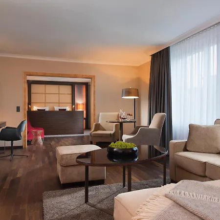 Palace Hotel 5*