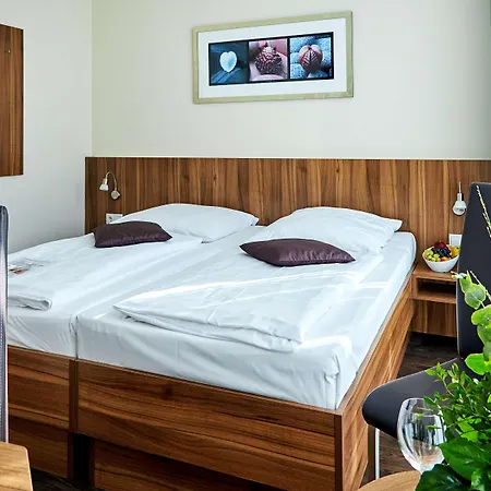 Hotel Berlin-mitte 3*