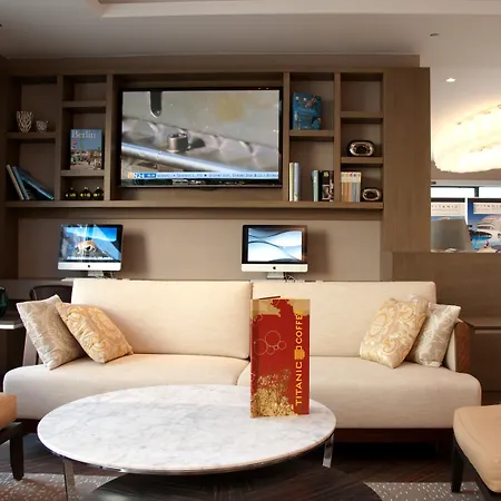 Hotel Titanic Comfort Mitte Berlino