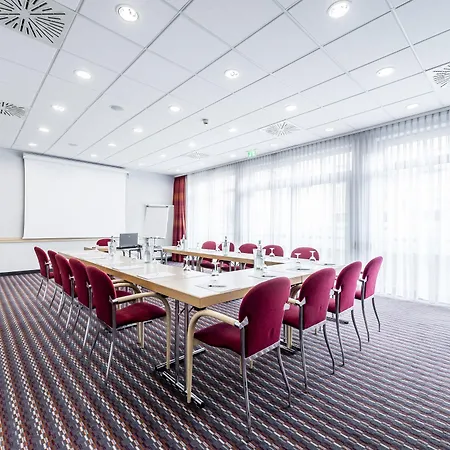 Hotel Express Centre By Ihg 3*