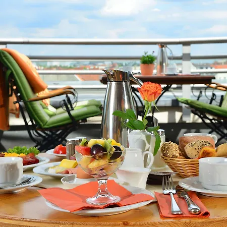 Hotel Domicil By Golden Tulip 4*