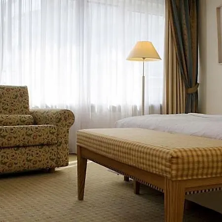 Hotel Domicil By Golden Tulip 4*